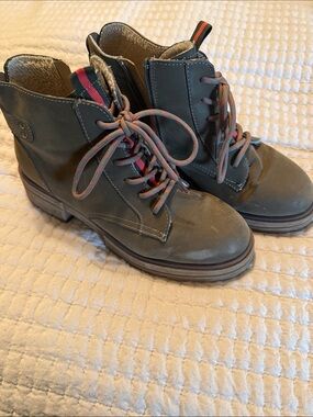 Jellypop Olive Green Combat Boots with Multicolor Laces